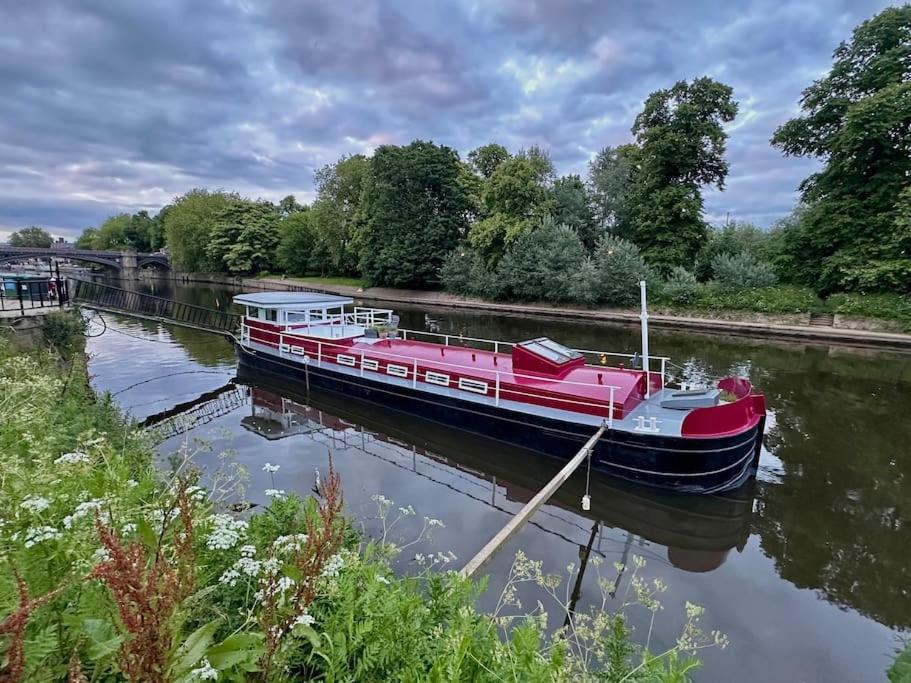 Unique Houseboat Experience I Central City Break York Exterior photo