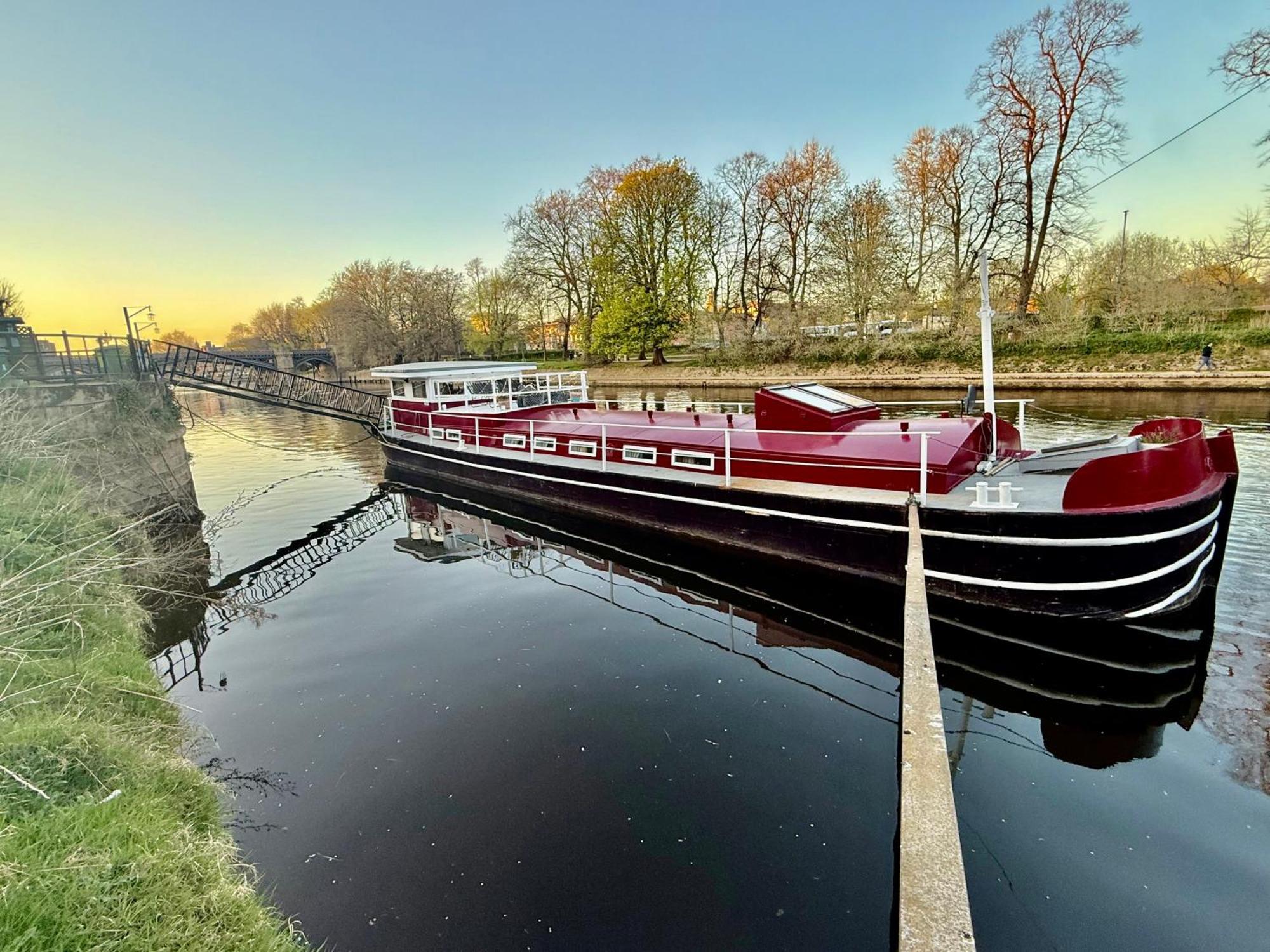Unique Houseboat Experience I Central City Break York Exterior photo
